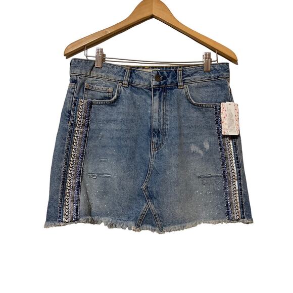 Free People Women's Denim Skirt W/ Ribbon Pearl Details Blue Size 10 Aztec Boho - Picture 1 of 6